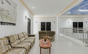 RedDoorz near Sam Ratulangi Airport Manado